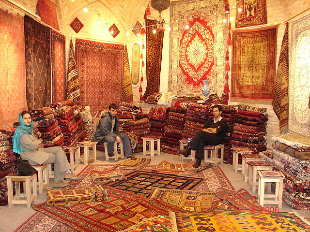 Bazar de alfombras persas en Teherán. 