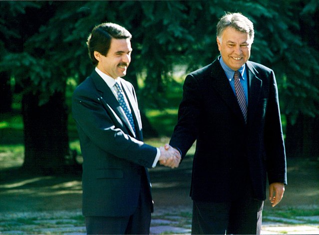 Aznar y González, 1996.