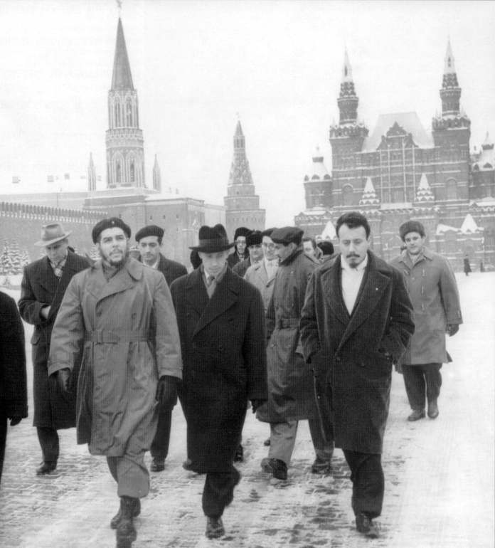 En la plaza Roja de Moscú, 1964. 