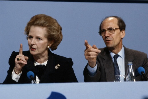 Margaret Thatcher y el presidente del Partido Conservador, Norman Tebbit
