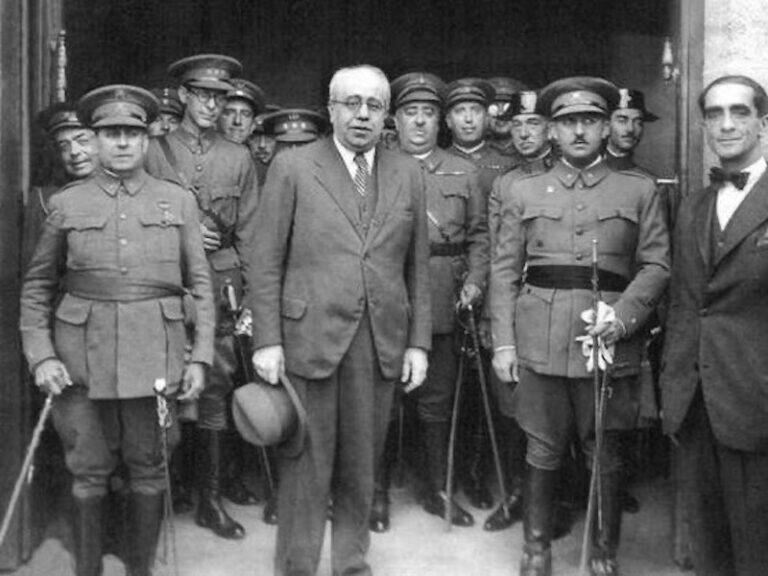 Manuel Azaña y Francisco Franco. Imagen de Wikimedia