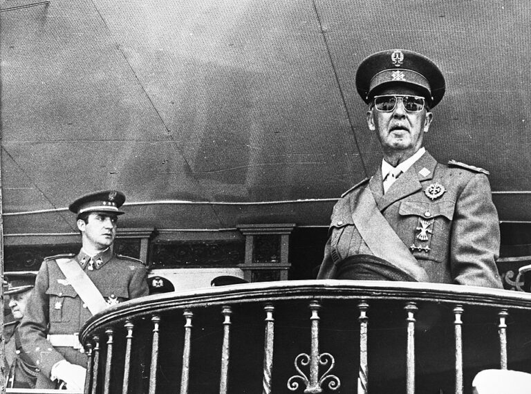 Franco y Juan Carlos en 1969. Wikimedia