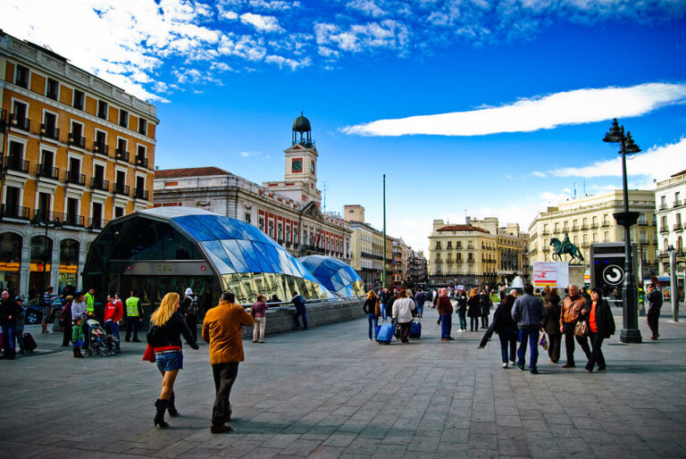 Puerta del Sol, Madrid, 2009. Wikimedia