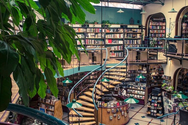 Cafebrería El Péndulo (Polanco, México)